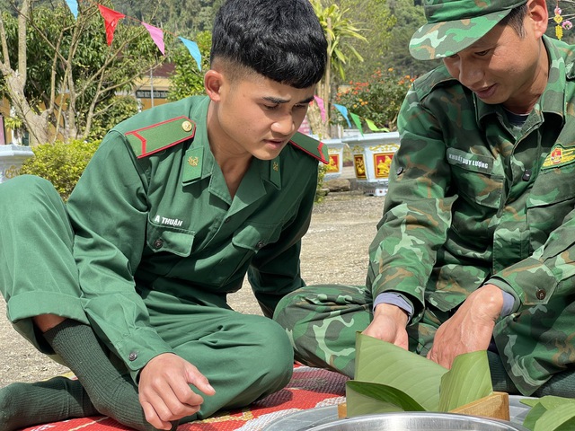 Tết ở &lsquo;xứ mưa 9 th&aacute;ng&rsquo;, đồn bi&ecirc;n giới c&oacute; d&acirc;n sau 21 năm- Ảnh 7.