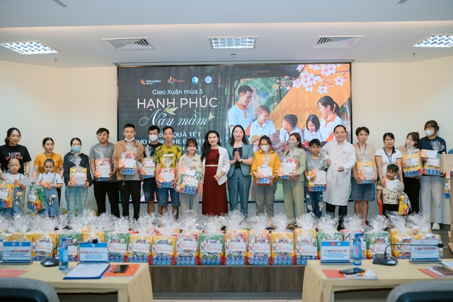 'Gieo m&ugrave;a xu&acirc;n' cho bệnh nh&acirc;n, người yếu thế xứ Huế- Ảnh 2.