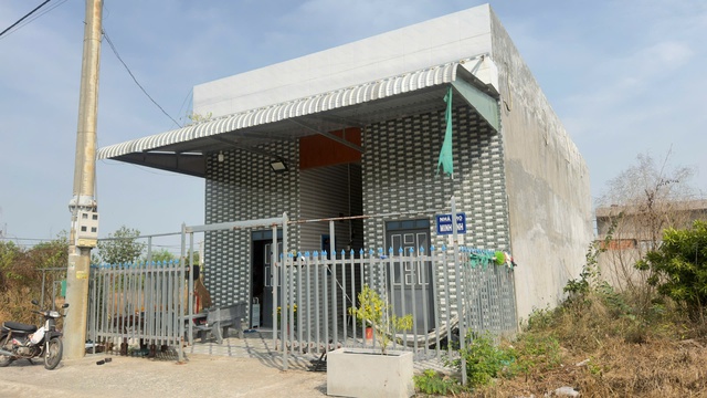 T&acirc;y Ninh: C&ocirc; g&aacute;i 16 tuổi đ&acirc;m bạn trai 17 tuổi tử vong trong nh&agrave; trọ l&uacute;c s&aacute;ng sớm- Ảnh 1.