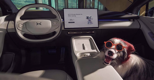 Trung Quốc siết chặt quy định về an to&agrave;n, &ocirc; t&ocirc; phải c&oacute; n&uacute;t bấm vật l&yacute; - Ảnh 1.