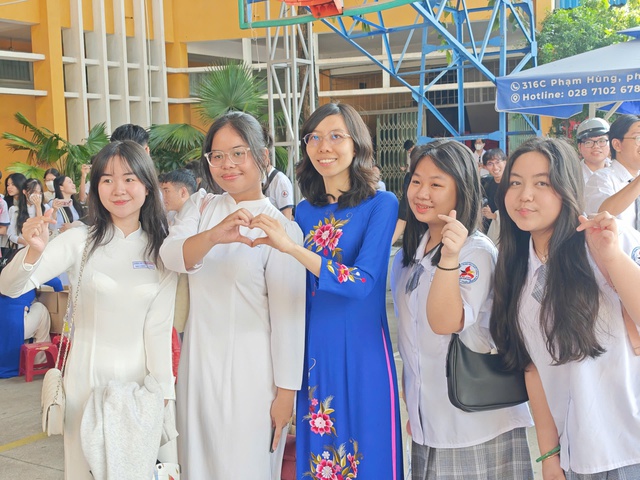 Mùng 3 tết thầy: Ngày tôn vinh lòng biết ơn trong giáo dục 2026 - Ảnh 3. Mùng 3 tết thầy: Ngày tôn vinh lòng biết ơn trong giáo dục 2026 - Ảnh 3.