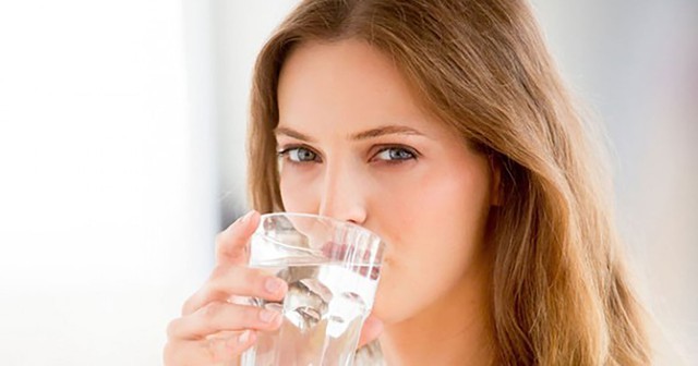 Đi chơi tết li&ecirc;n tục m&agrave; da vẫn căng mịn, trắng hồng: B&iacute; quyết skincare gọn nhẹ- Ảnh 4.