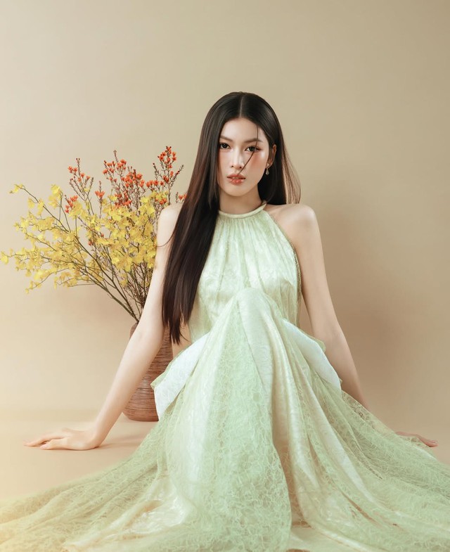 Trang phục cổ yếm duyên dáng cho xuân Bính Ngọ 2026- Ảnh 8.