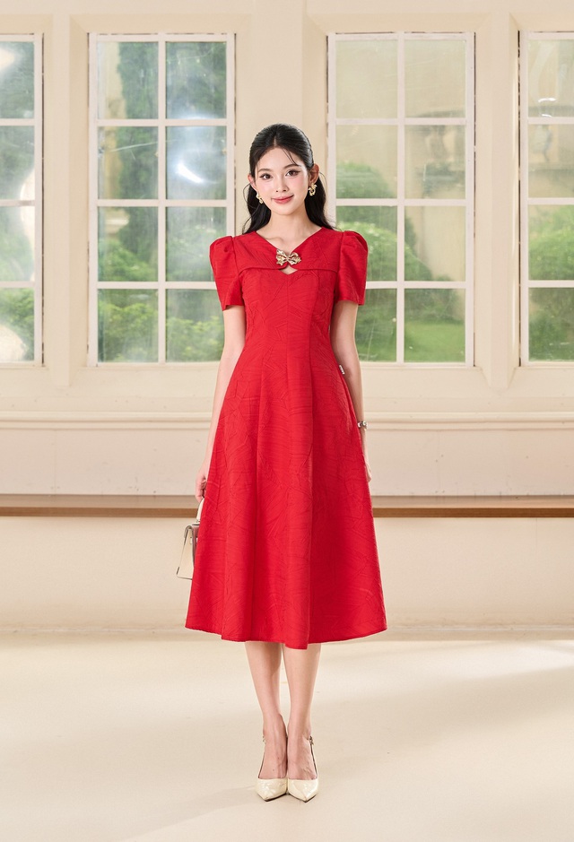 Vải gấm và hành trình 'trẻ hóa' trong những thiết kế đa ứng dụng- Ảnh 7. Vải gấm và hành trình 'trẻ hóa' trong những thiết kế đa ứng dụng- Ảnh 7.