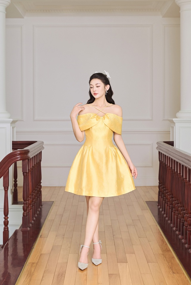 Vải gấm và hành trình 'trẻ hóa' trong những thiết kế đa ứng dụng- Ảnh 8. Vải gấm và hành trình 'trẻ hóa' trong những thiết kế đa ứng dụng- Ảnh 8.