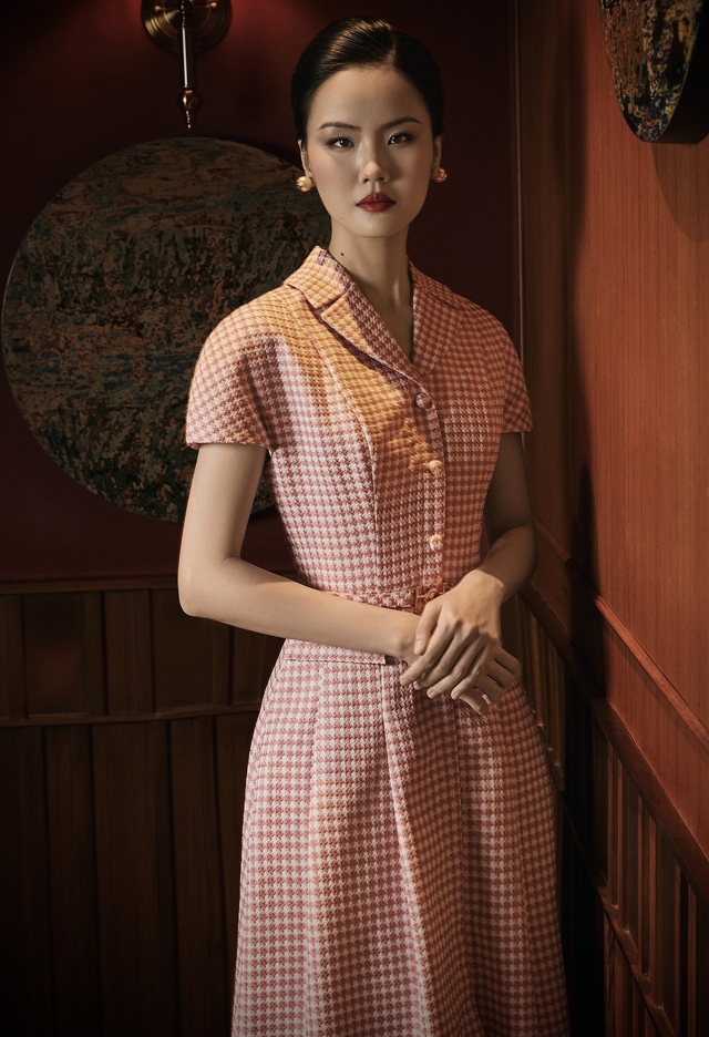 Mùa xuân, nàng xinh đẹp và quý phái trong những chiếc váy cổ điển- Ảnh 7.