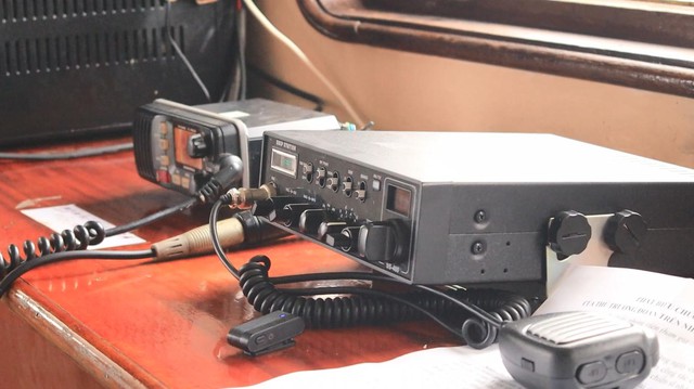 Ch&uacute;c tết qua loa: Cột mốc sống vững v&agrave;ng của người l&iacute;nh biển giữa tr&ugrave;ng khơi - Ảnh 5.