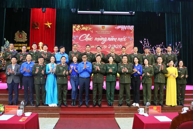 B&iacute; thư thứ nhất T.Ư Đo&agrave;n thăm, ch&uacute;c tết Trung đo&agrave;n 600 v&agrave; Tiểu đo&agrave;n 79- Ảnh 3.