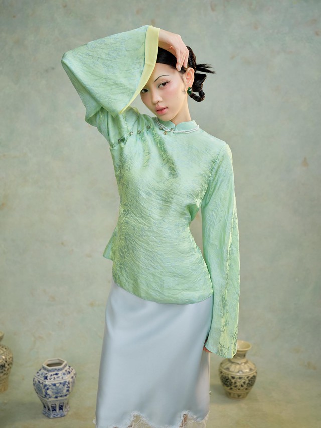 Ngoài áo dài, đây là những gợi ý mặc đẹp ngày đầu năm- Ảnh 2. Ngoài áo dài, đây là những gợi ý mặc đẹp ngày đầu năm- Ảnh 2.