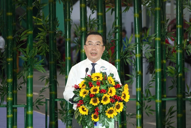 Khai mạc Lễ hội Đường sách Tết Bính Ngọ với chuỗi hoạt động đa dạng- Ảnh 2. Khai mạc Lễ hội Đường sách Tết Bính Ngọ với chuỗi hoạt động đa dạng- Ảnh 2.