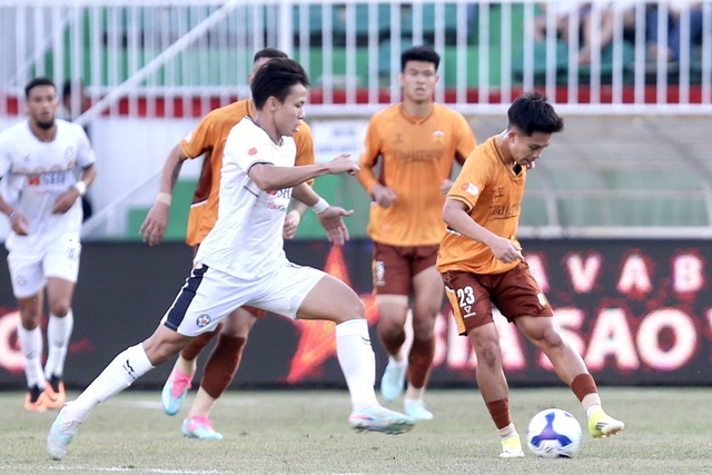 Ng&ocirc;i sao tuổi Ngọ quyết định 'vận mệnh' HAGL ở V-League- Ảnh 1.