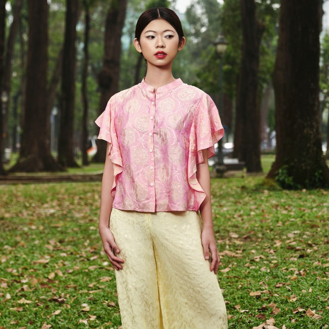 Ngoài áo dài, đây là những gợi ý mặc đẹp ngày đầu năm- Ảnh 7. Ngoài áo dài, đây là những gợi ý mặc đẹp ngày đầu năm- Ảnh 7.