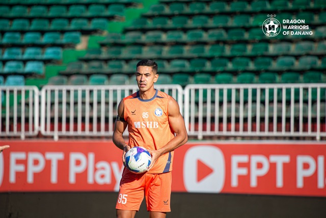 Đội tuyển Việt Nam cao hơn 1,80 m: Khẳng định vị thế trước Malaysia đ&acirc;u chỉ v&igrave; mỗi thể h&igrave;nh- Ảnh 1.