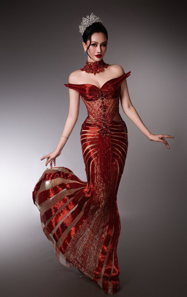 &Aacute; hậu Kim Duy&ecirc;n sau 13 năm đăng quang - Ảnh 2.