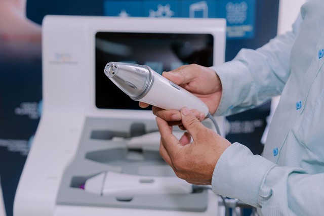 Cold Plasma: Hướng tiếp cận sinh học mới trong chăm s&oacute;c da v&agrave; l&agrave;nh thương hiện đại - Ảnh 1.