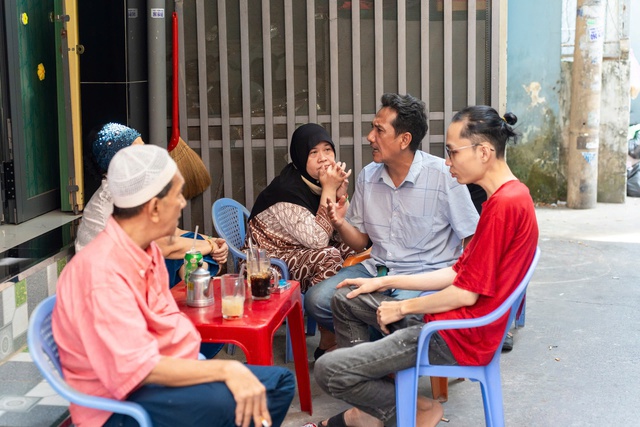 M&ugrave;ng 2 tết ở hẻm ki&ecirc;ng rượu bia, kh&ocirc;ng ăn thịt heo ở TP.HCM c&oacute; g&igrave;? - Ảnh 10.