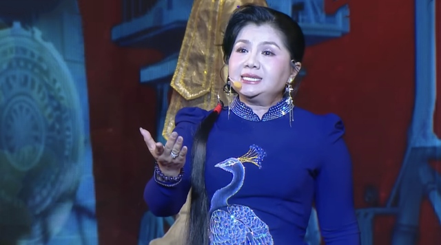 Nghệ sĩ cải lương Tú Sương nói về việc bị so sánh với Quế Trân, Trinh Trinh- Ảnh 5. Nghệ sĩ cải lương Tú Sương nói về việc bị so sánh với Quế Trân, Trinh Trinh- Ảnh 5.
