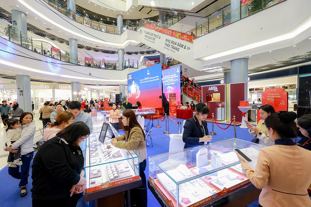 Rước lộc Thần Tài cùng PNJ với cơ hội sở hữu xe Mercedes-Benz- Ảnh 1.