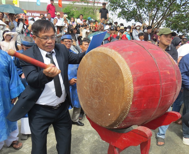 Ngư d&acirc;n Sa Huỳnh n&ocirc; nức ra biển, đ&oacute;n đại lợi đầu năm- Ảnh 3.
