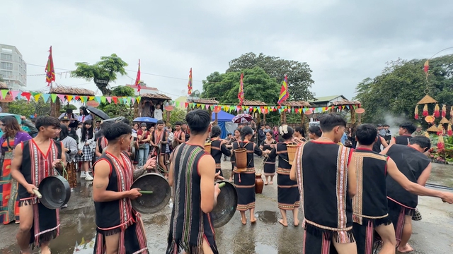 Lễ c&uacute;ng m&aacute;ng nước của người Xơ Đăng: Giữ mạch nguồn giữa đại ng&agrave;n- Ảnh 4.