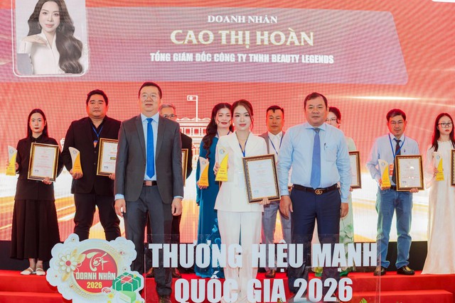 CEO Cao Thị Ho&agrave;n đạt giải thưởng Nh&agrave; l&atilde;nh đạo doanh nghiệp giỏi 2026 - Ảnh 1.