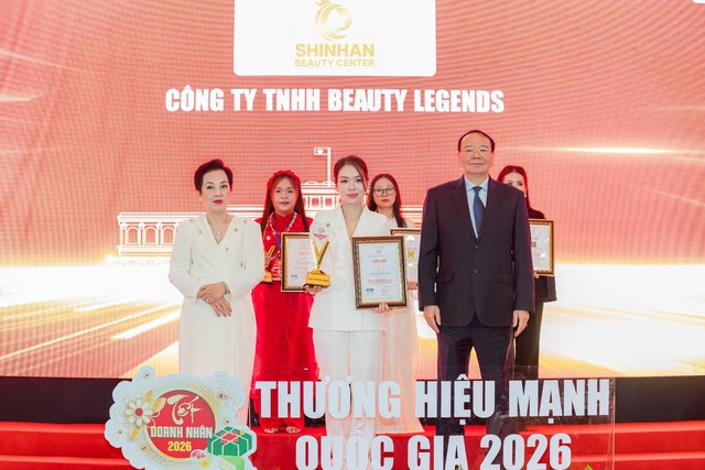 CEO Cao Thị Ho&agrave;n đạt giải thưởng Nh&agrave; l&atilde;nh đạo doanh nghiệp giỏi 2026 - Ảnh 3.