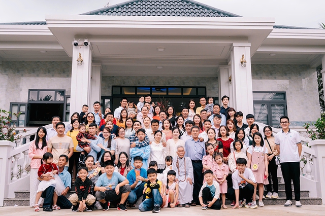 Truyền thống tết đặc biệt của một đại gia đ&igrave;nh - Ảnh 4.