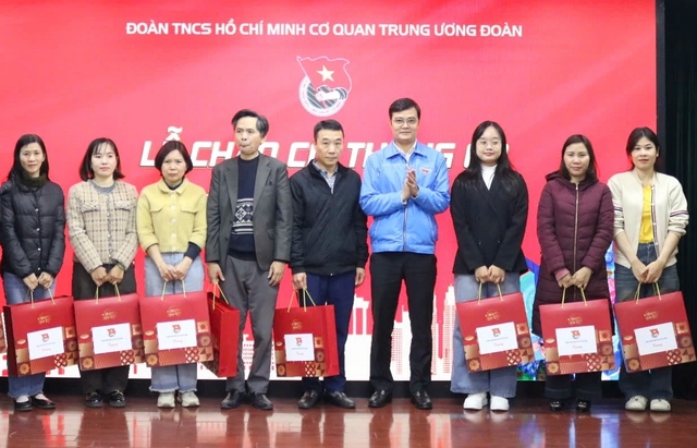 Triển khai nhiều nội dung quan trọng tại Lễ ch&agrave;o cờ th&aacute;ng 2 của T.Ư Đo&agrave;n - Ảnh 3.