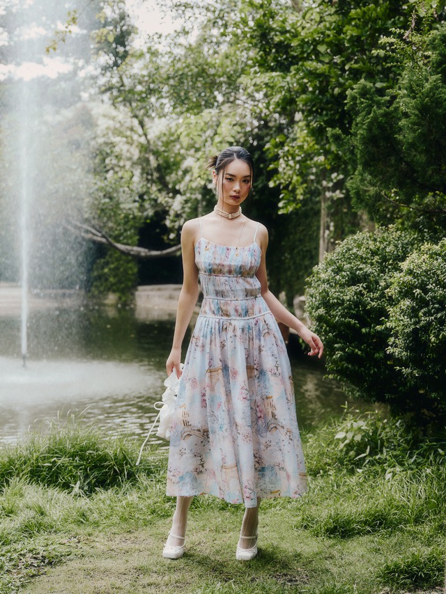 Diện váy hoa, đầm họa tiết, nàng lúc nào cũng trẻ trung xinh đẹp- Ảnh 3.