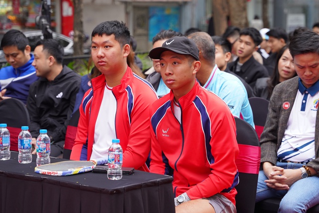 Bố Quang Dương: 'T&ocirc;i kh&ocirc;ng lo con trai của t&ocirc;i tụt tr&igrave;nh độ'- Ảnh 1.