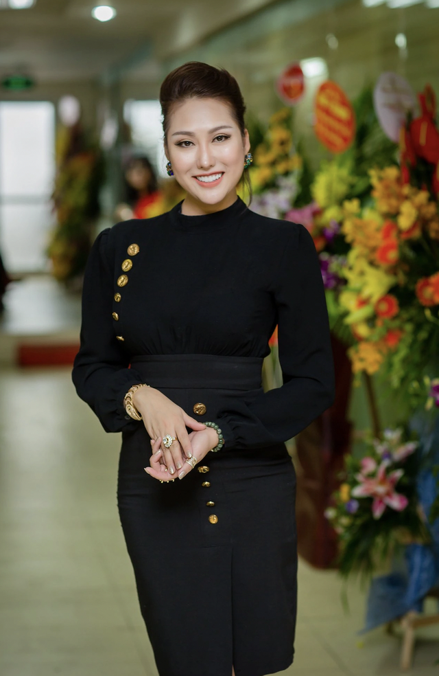 Phi Thanh V&acirc;n n&oacute;i l&yacute; do chưa tổ chức đ&aacute;m cưới với bạn trai doanh nh&acirc;n - Ảnh 1.