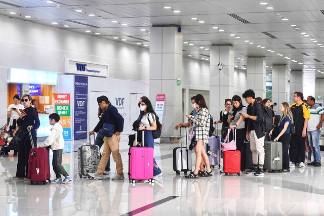 Sun Group vận h&agrave;nh s&acirc;n bay Ph&uacute; Quốc ra sao khi li&ecirc;n tục đ&oacute;n lượng kh&aacute;ch kỷ lục? - Ảnh 3.