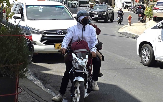 Kh&aacute;ch du xu&acirc;n nườm nượp tại Đ&agrave; Lạt , ph&ograve;ng nghỉ ch&aacute;y dịp Tết B&iacute;nh Ngọ 2026 - Ảnh 2.