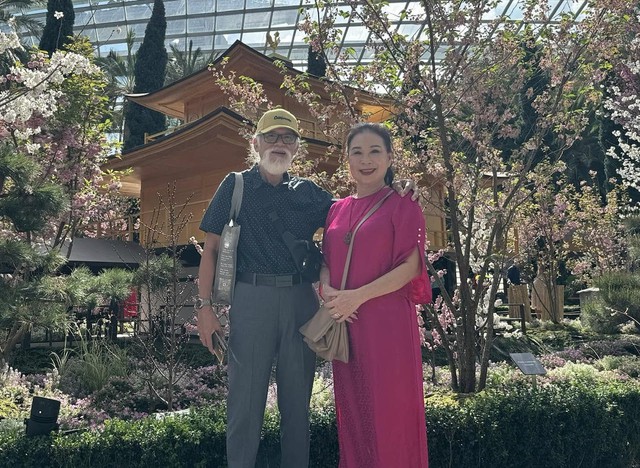 NSND Kim Xu&acirc;n: 70 tuổi vẫn 'ch&aacute;y' với nghề, c&oacute; chồng đồng h&agrave;nh mỗi chuyến quay phim - Ảnh 5.