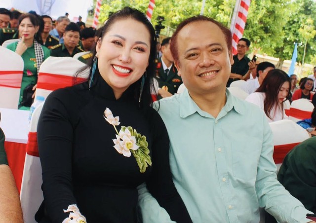 Phi Thanh V&acirc;n n&oacute;i l&yacute; do chưa tổ chức đ&aacute;m cưới với bạn trai doanh nh&acirc;n - Ảnh 3.