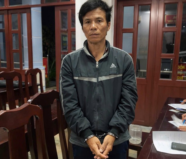 Bắt bị can bị truy n&atilde; về h&agrave;nh vi d&acirc;m &ocirc; b&eacute; g&aacute;i 8 tuổi- Ảnh 1.