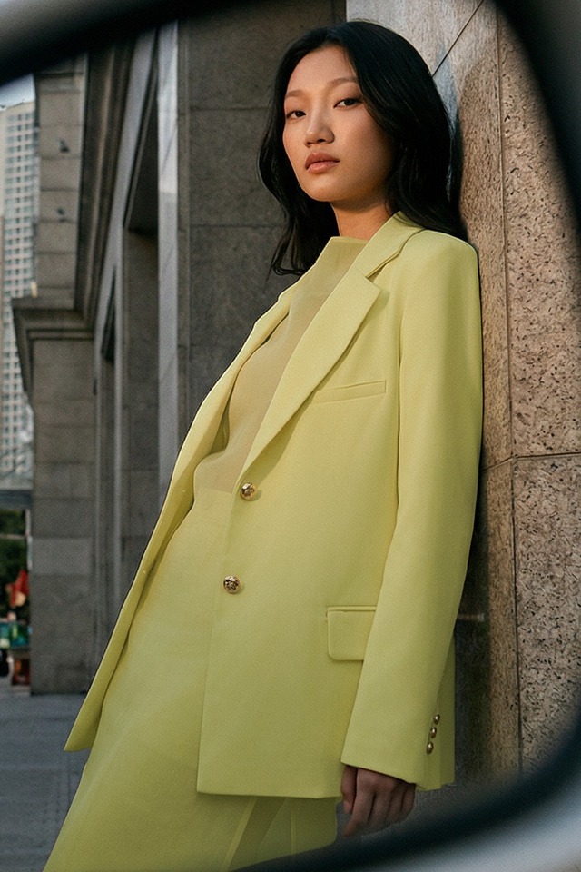 Áo blazer hợp mọi phong cách, từ công sở đến đường phố- Ảnh 8.