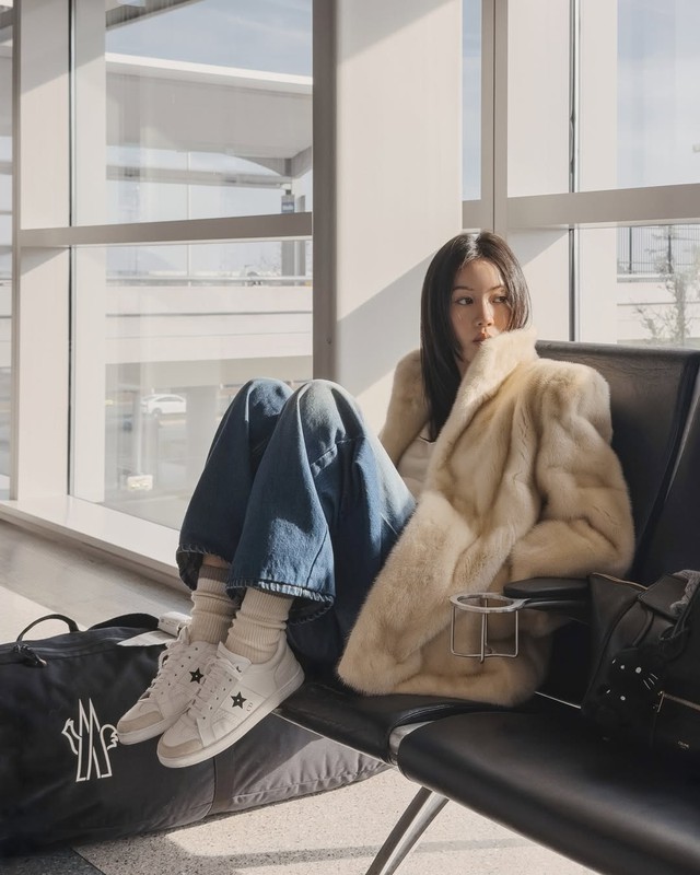 Những đôi giày tối giản phối được với mọi kiểu trang phục- Ảnh 2. Những đôi giày tối giản phối được với mọi kiểu trang phục- Ảnh 2.