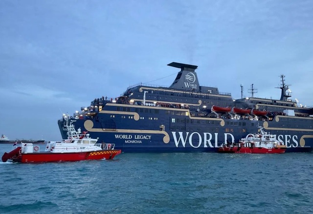 Ch&aacute;y du thuyền tr&ecirc;n đường đến Singapore- Ảnh 1.