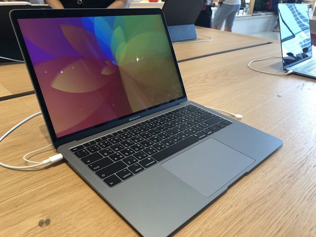 MacBook Air d&ugrave;ng được trong bao l&acirc;u? - Ảnh 1.