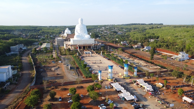 Du Xu&acirc;n ng&ocirc;i ch&ugrave;a c&oacute; tượng Đức Phật Th&iacute;ch Ca tọa thiền cao nhất Đ&ocirc;ng Nam &Aacute; - Ảnh 2.