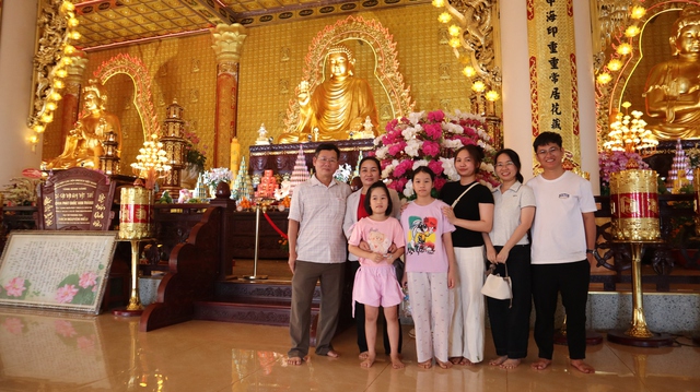 Du Xu&acirc;n ng&ocirc;i ch&ugrave;a c&oacute; tượng Đức Phật Th&iacute;ch Ca tọa thiền cao nhất Đ&ocirc;ng Nam &Aacute; - Ảnh 17.