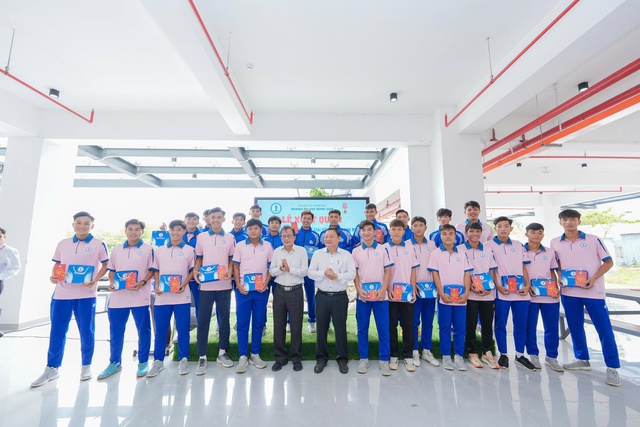 Trường ĐH Đồng Th&aacute;p xuất qu&acirc;n dự VCK TNSV THACO cup 2026- Ảnh 2.