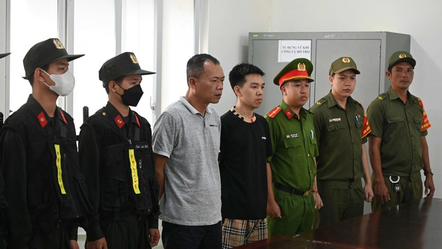 Bắt 2 người trong quán cơm ở Vũng Tàu đuổi đánh du khách - Ảnh 1.