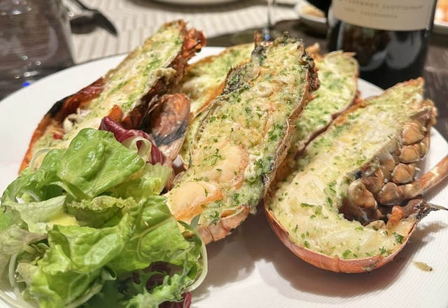 Vượt Mỹ và Canada, Việt Nam là nhà cung cấp tôm hùm số 1 cho Trung Quốc- Ảnh 1. Vượt Mỹ và Canada, Việt Nam là nhà cung cấp tôm hùm số 1 cho Trung Quốc- Ảnh 1.