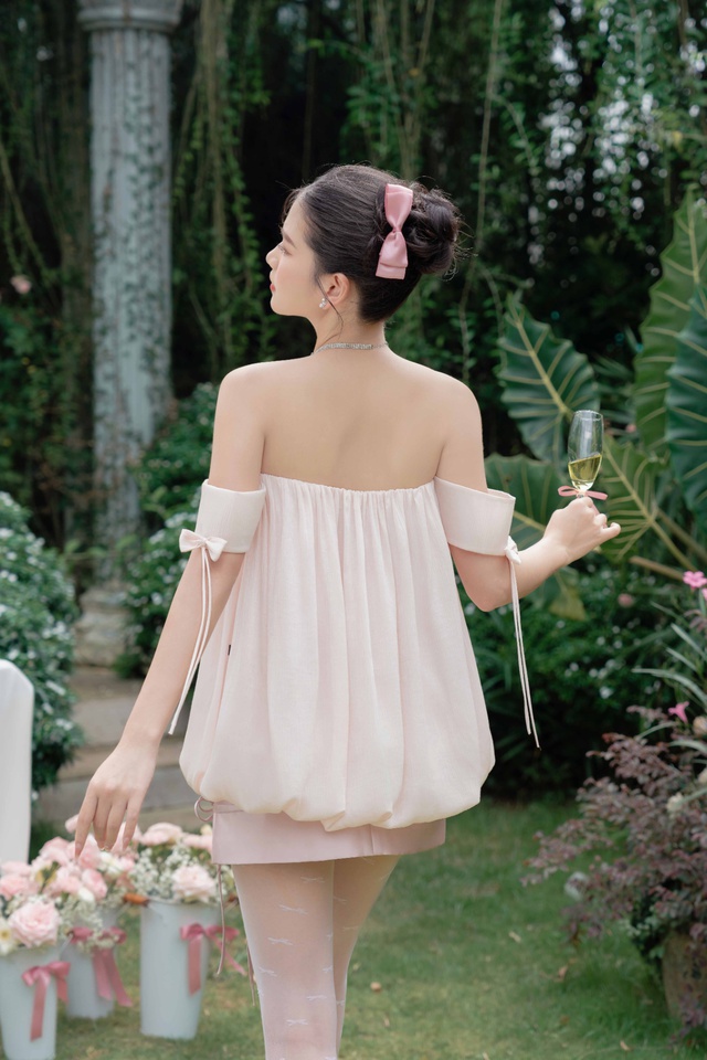 Biến hóa đa phong cách cùng xu hướng trang phục thắt nơ- Ảnh 3.