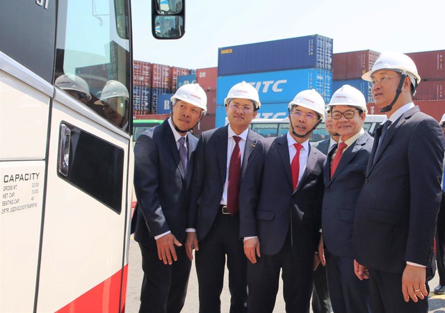 Tỉ phú Trần Bá Dương: Năm 2026 là thời điểm Việt Nam bứt phá- Ảnh 4. Tỉ phú Trần Bá Dương: Năm 2026 là thời điểm Việt Nam bứt phá- Ảnh 4.