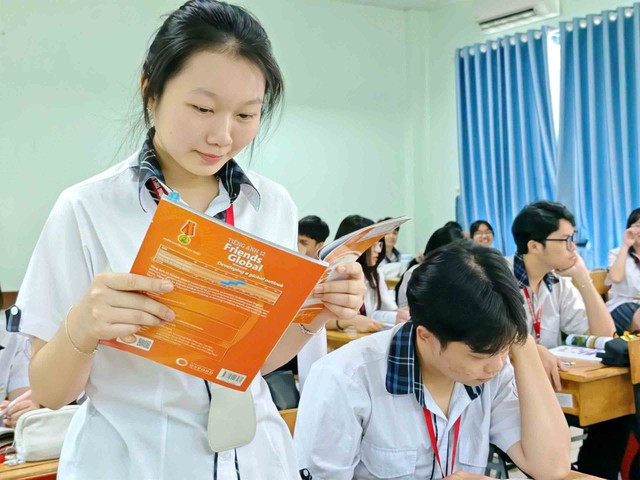 Tuyển sinh ĐH 2026: Th&iacute; sinh c&oacute; chứng chỉ ngoại ngữ vẫn được ưu ti&ecirc;n - Ảnh 1.