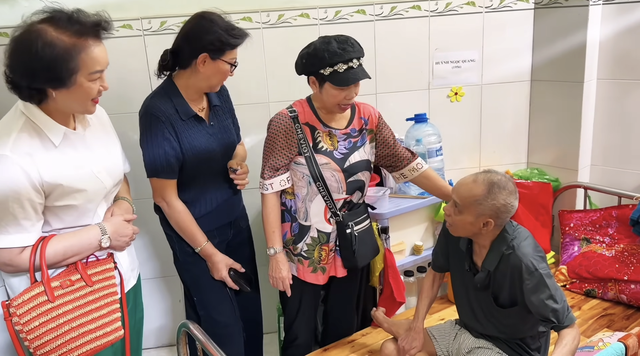 Nghệ sĩ Vũ Quang: Xế chiều bệnh tật, kh&ocirc;ng vợ con, sống nương nhờ tịnh x&aacute; - Ảnh 2.