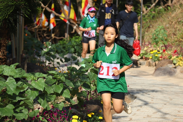 Giải leo núi Tà Kóu 2026: Khám phá thảm thực vật trăm năm ở chùa Tà Kóu - Ảnh 6. Giải leo núi Tà Kóu 2026: Khám phá thảm thực vật trăm năm ở chùa Tà Kóu - Ảnh 6.